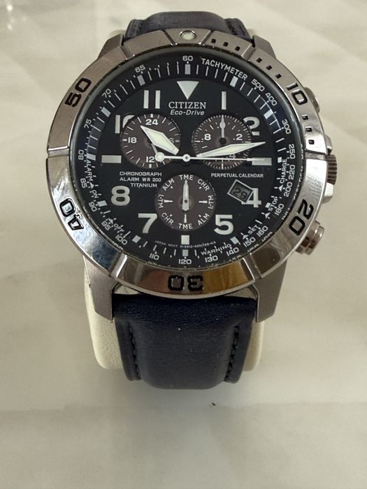 Citizen E812 solar