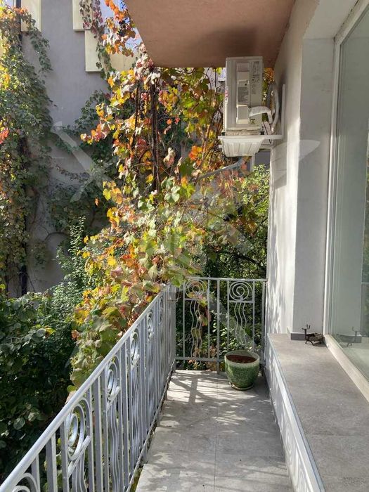 Дава се под наем Двустаен апартамент в София, Център - 63 кв.м за 790 € - Снимка #12