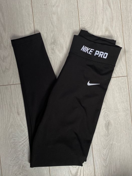 Спортен клин на Найк