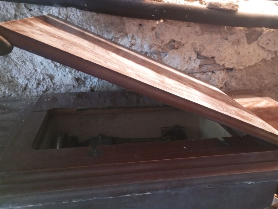 Шевна машина, антика