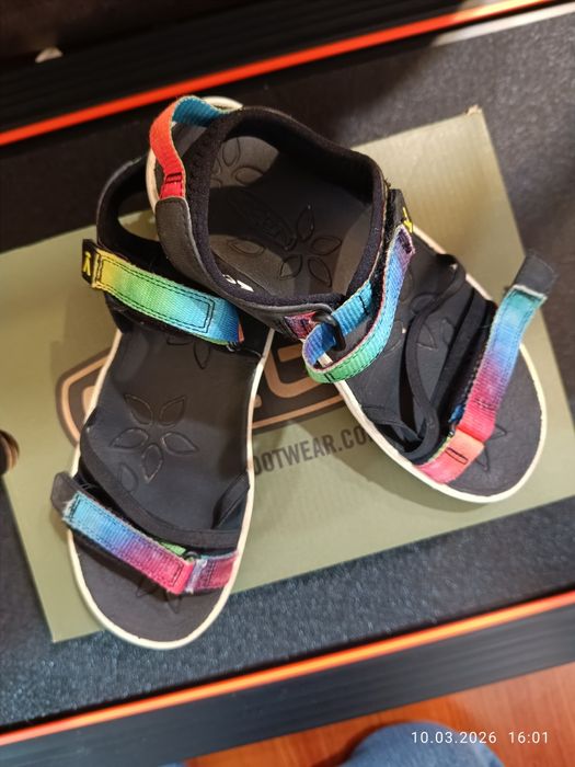 Keen детски сандали 34