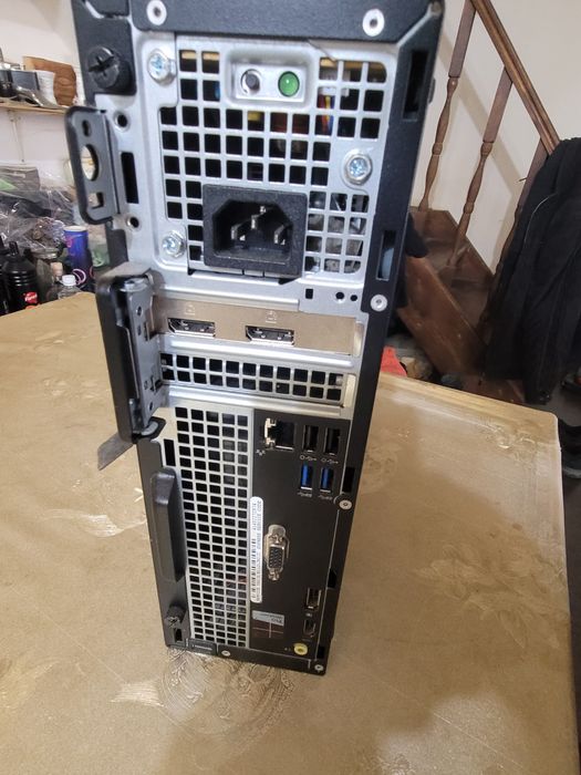 Calculator Dell Optiplex 3040 8GB RAM  SSD 128GB office jocuri filme