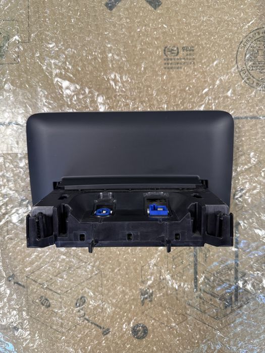 Display Mercedes W205 C-Class
