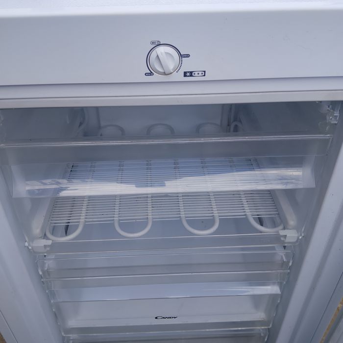 Congelator vertical Candy