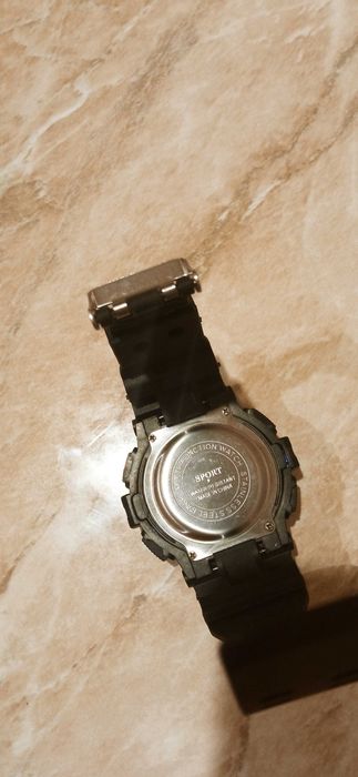 Продам Спортивные наручные Часы