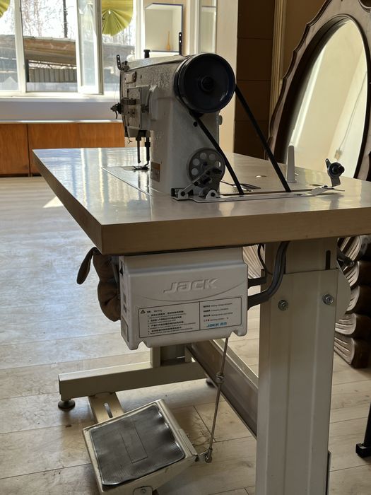 Швейная машина Dison