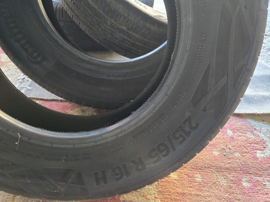 Vand cauciucuri originale Dacia Continental R16