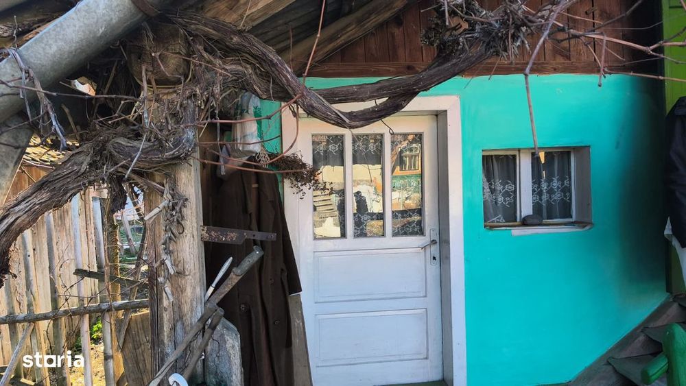 De vanzare 2 case intr-o curte in Silea NirajuluI