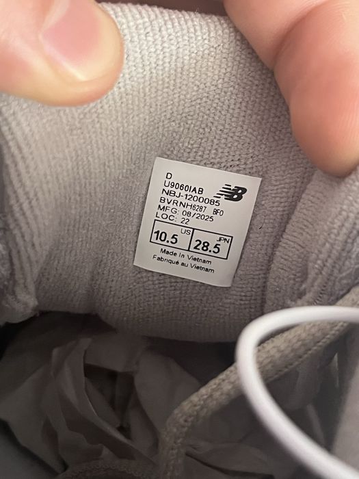 New balance 9060 44.5