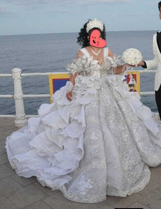 Rochie mireasa stil printesa