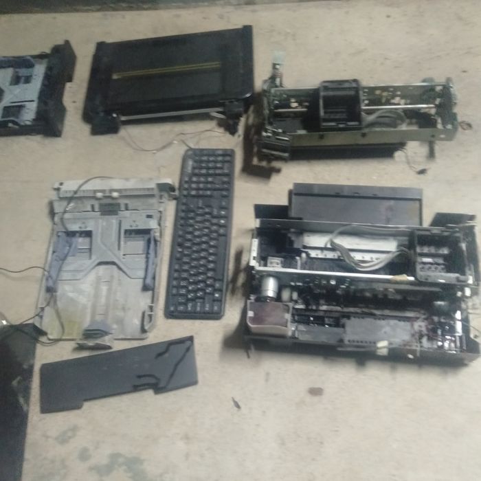 Запчасти  на  принтеры