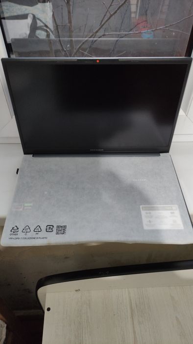 Ноутбук Asus в отличном состоянии.