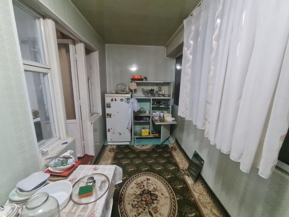 Уй Сотилади 5этаж 2 хона Заканалда