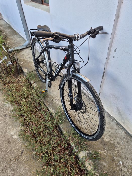 Focus black raider trekking touring 28"