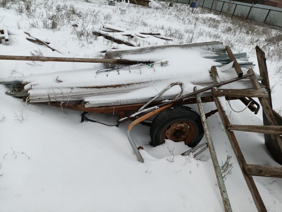 Продам прицеп в хорошем состоянии не доделанный