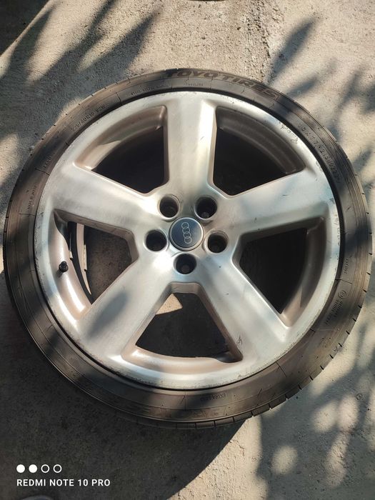 Продавам 4 броя автомобилни гуми  toyo tires 225/40/18.