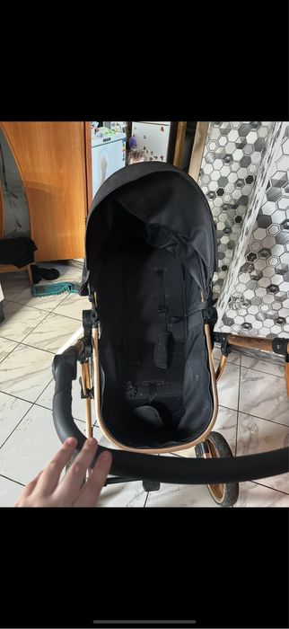 Продам детскую коляску