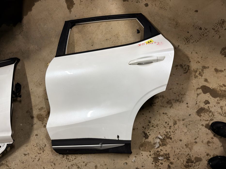Задняя левая дверь changan x5plus
