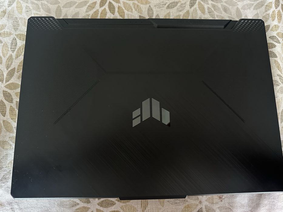 Геймърски лаптом ASUS TUF GAMING