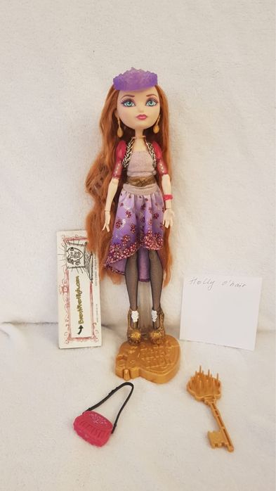 Продавам комплект от 7 кукли  Ever After High