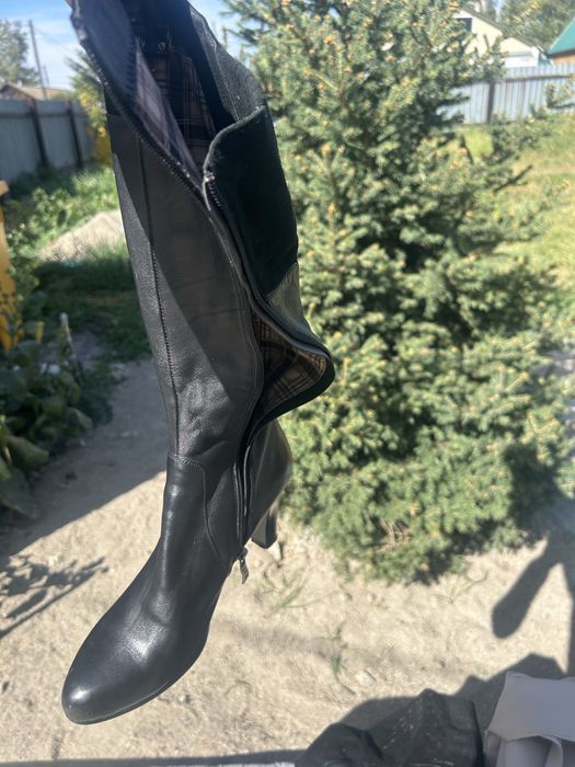 Продам кожаные осении сапожки