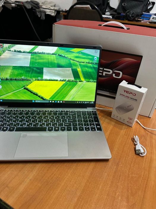 Ноутбук Yepo с гарантиейя