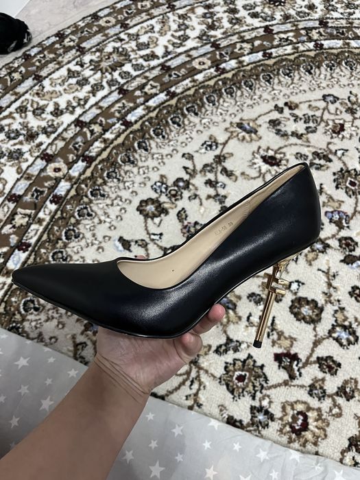 ПРОДАМ ТОМ ФОРД Туфли 39 размера