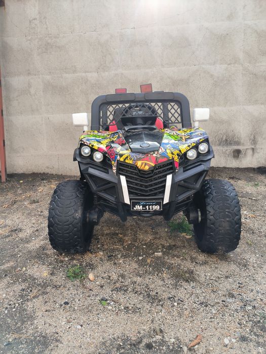 Продам электро машинку