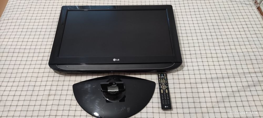 Подавам телевизор LG 32" инчов в перфектно състояние гр. София Бъкстон ...