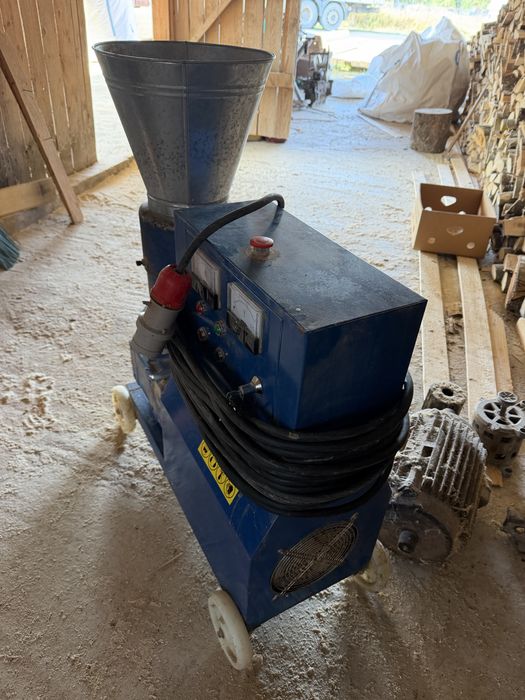 Presă peleți 7,5 kW – producție 200 kg/oră