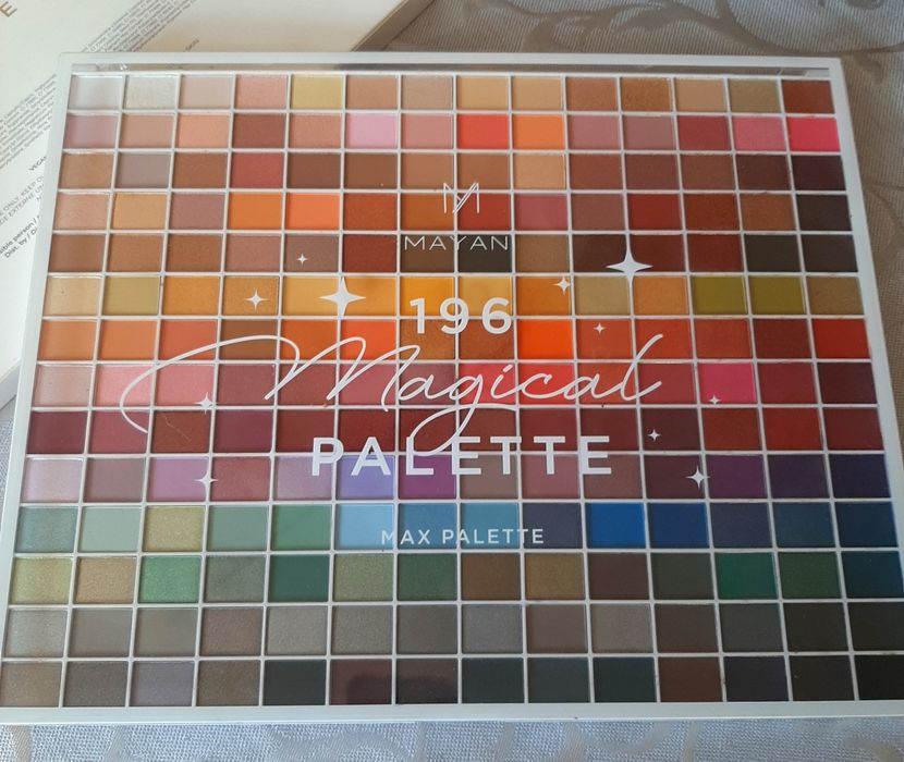 Mayani нова палитра, 196 цвята сенки за очи