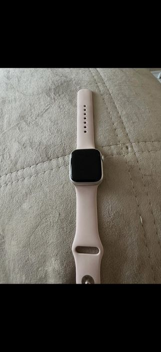Продам apple watch 8