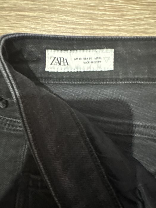 Blugi din zara în stare foarte bună