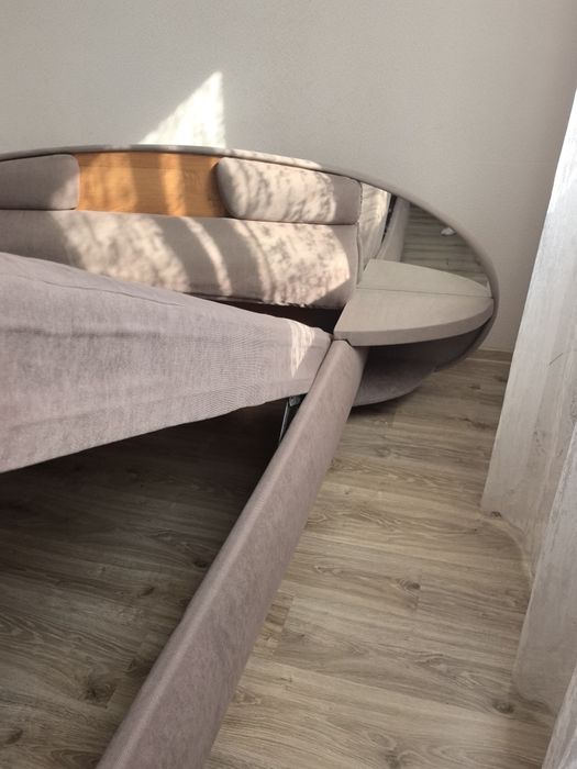 Кровать двухспальная