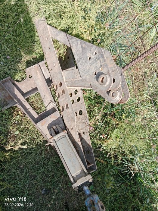 Продам лапату для трактора