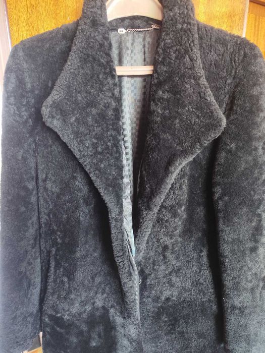 Продавам дамски кожени палта