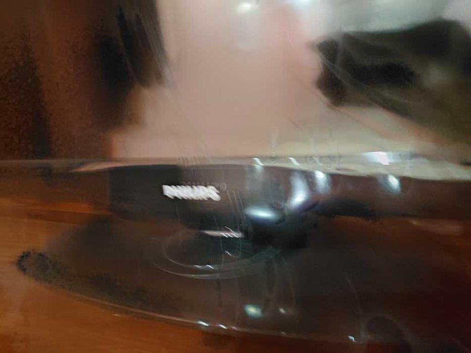 Телевизор, ДВД в отличном  состояние