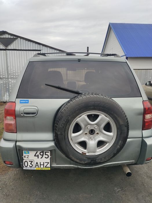 Тойота Раф 4 2005 года