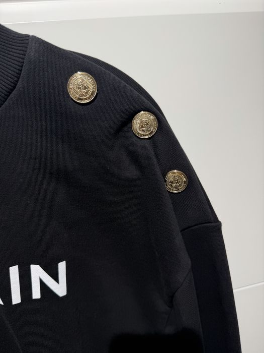 Нова блуза Balmain