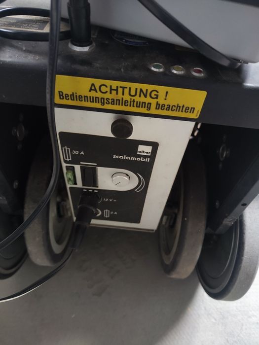 Устройство за изкачване на стълби