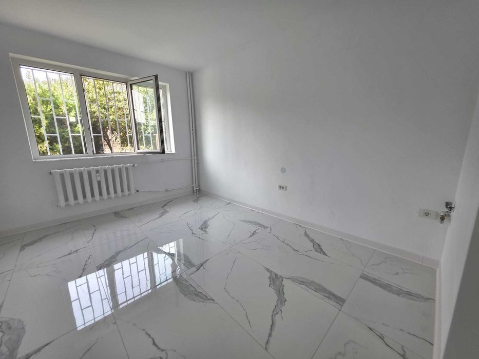 Vând garsonieră 21 m², renovată integral recent – Zona Abator, Constanța