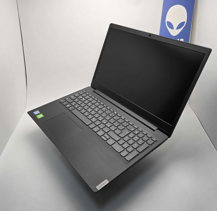 Lenovo V15-IWL  i7 8565U/16GB/256SSD/500GB HDD/MX110-2GB/FHD