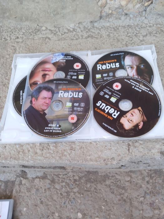 ДВД дискове оригинални Аушвиц и ребус