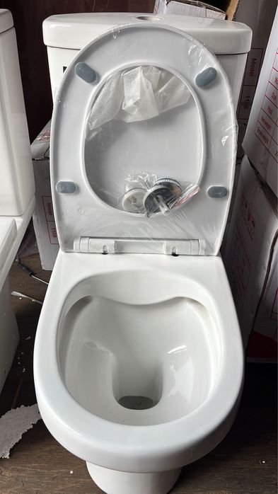 Унитазы, раковины, ванны.. (оптом)