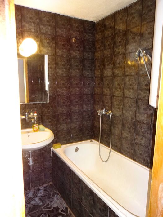 Дава се под наем Едностаен апартамент в Варна, Спортна зала - 32 кв.м за 244.8 € - Снимка #5