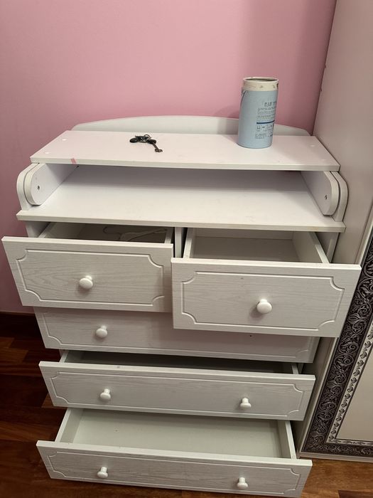 Пеленальный стол