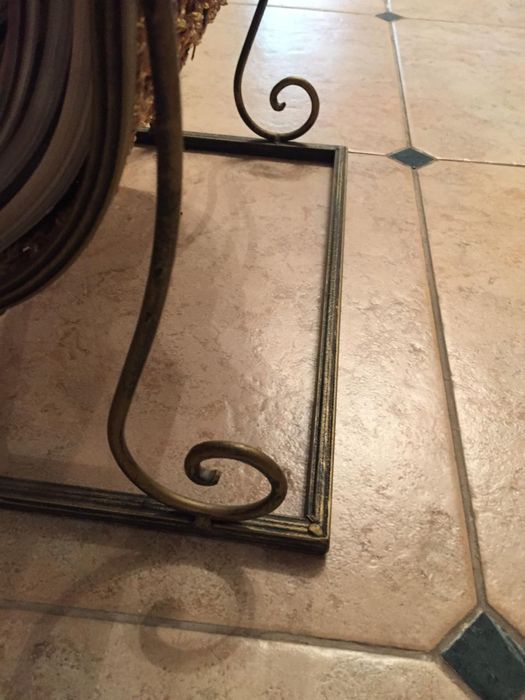 Журнальная подставка