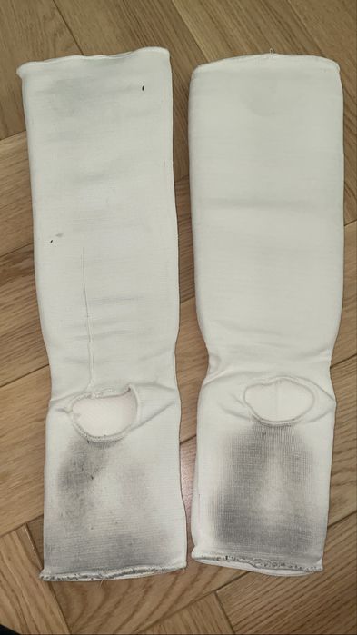 Накладки VENUM.