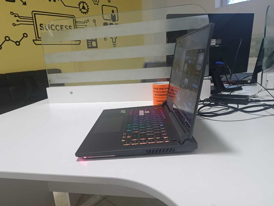 ROG strix g513/ 16GB DDR4/ 512GB SSD/GTX 1650 4 GB