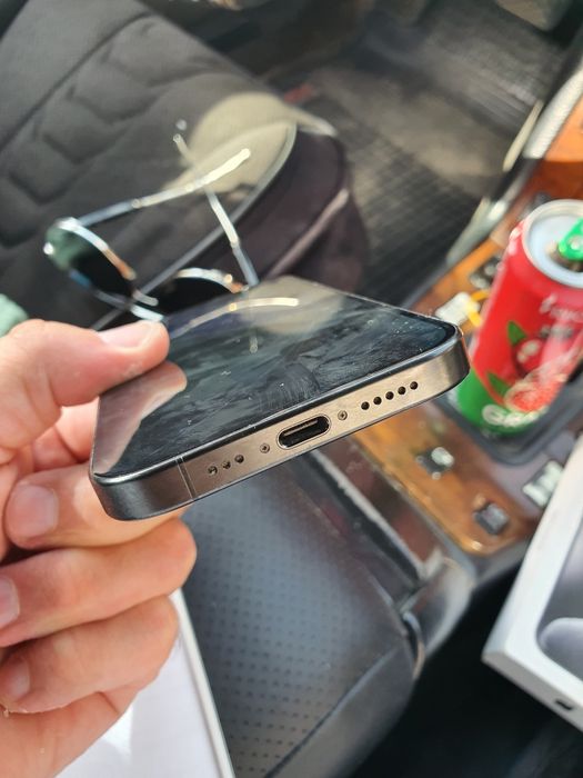 IPhone 15 pro 128gb